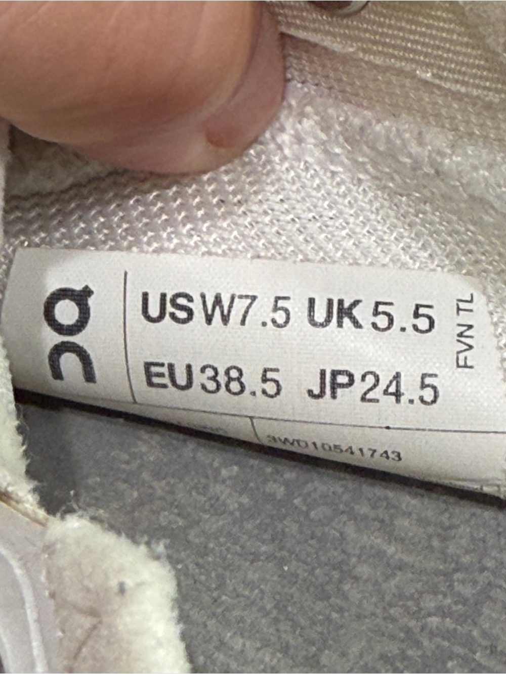 On Running Women's Cloudswift White Running Shoes 7.5 - Picture 11 of 13